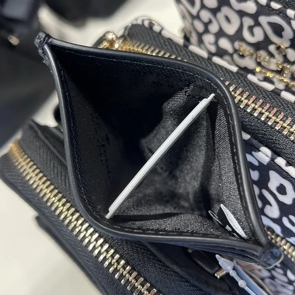 Kate Spade Madison Small Slim Card Holder
Toasted Hazelnut Multi 
NWT - Picture 8 of 16